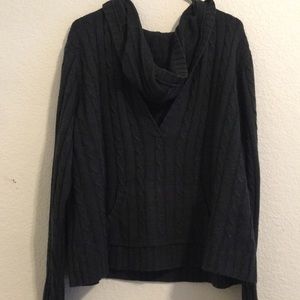 V-neck pull over hoodie sweater